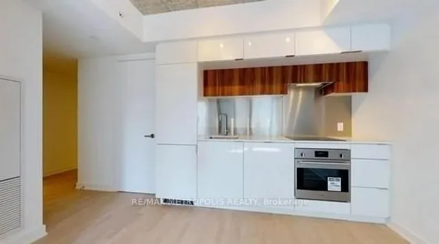 Additional image 11 of 185 Roehampton Ave Unit 301