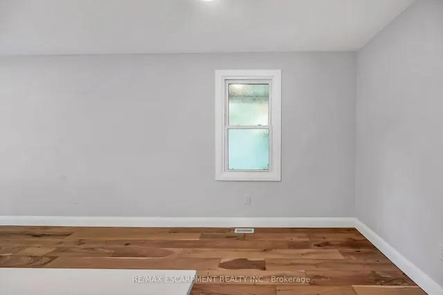 Additional image 10 of 193 Glendale Ave