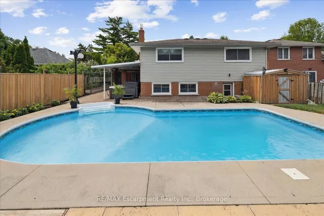 Additional image 42 of 755 Parker Cres