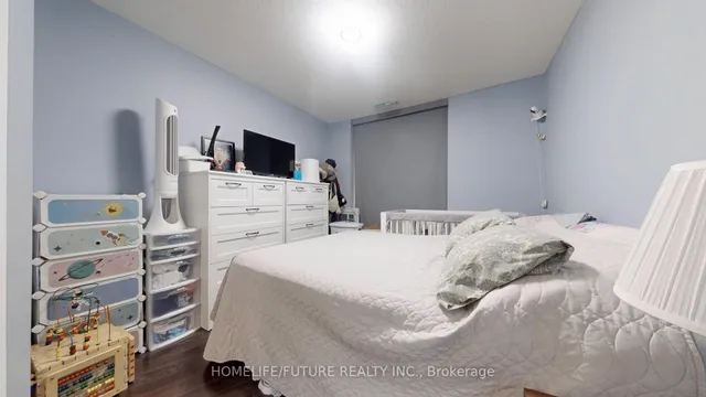 Additional image 22 of 135 Village Green Sq Unit 219