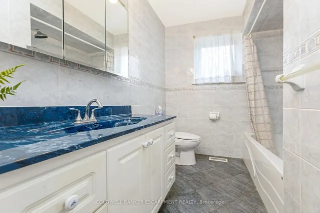 Additional image 19 of 37 Grassmere Cres