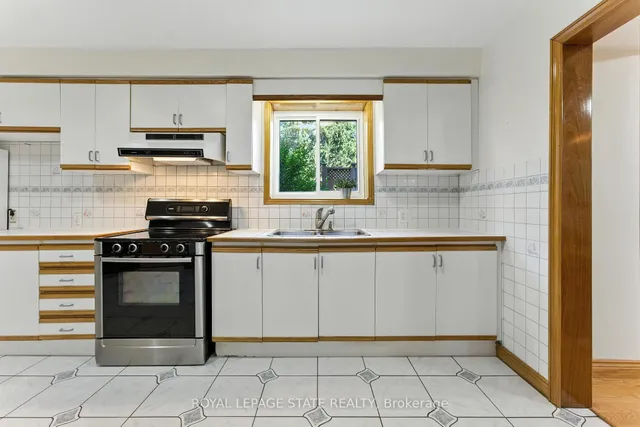 Additional image 31 of 286 LLOYMINN Ave