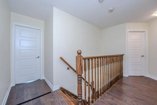 Additional image 43 of 1395 Chretien St