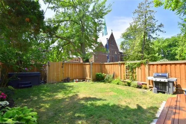 Additional image 43 of 293 Charlton Ave