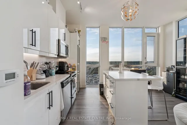 Additional image 14 of 509 Dundas St Unit 804