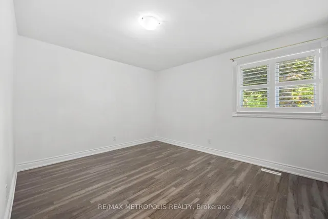 Additional image 15 of 70 Sunderland Cres