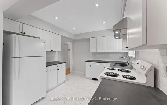 Additional image 13 of 23 Waltham Dr