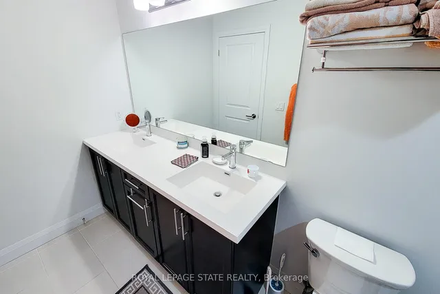 Additional image 33 of 1 Redfern Ave Unit 313