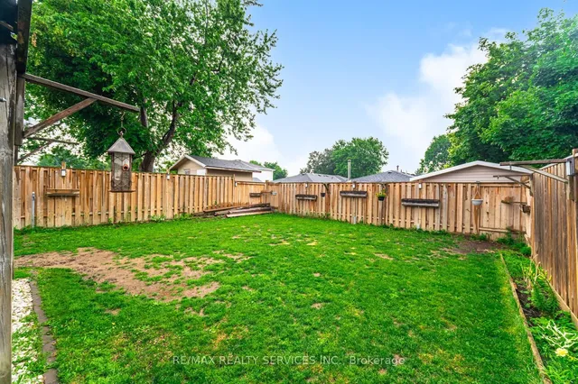Additional image 26 of 17 Garside Cres