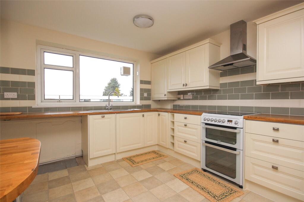 Additional image 4 of White Falcon Court, Alder Park Road, Solihull, West Midlands, B91