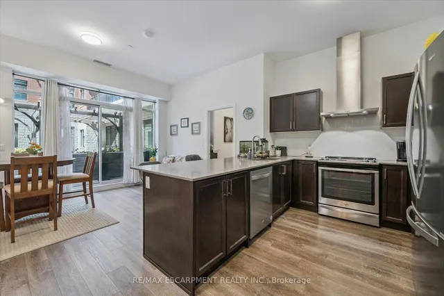 Additional image 9 of 1 Redfern Ave Unit 102