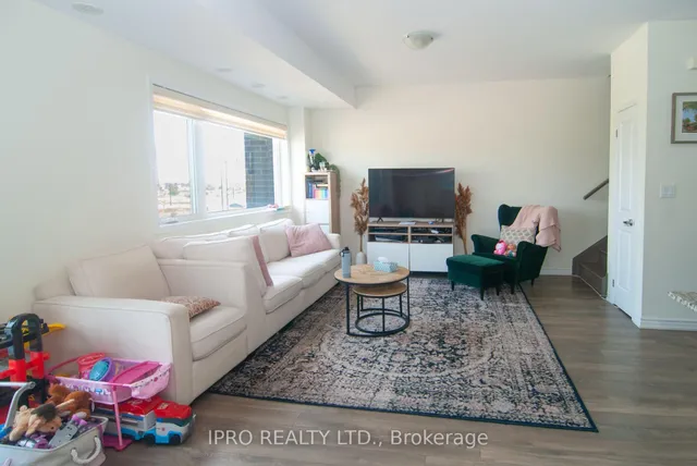 Additional image 8 of 220 Lagerfeld Dr Unit 15