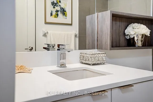 Additional image 29 of 60 Princess St Unit 202 SE