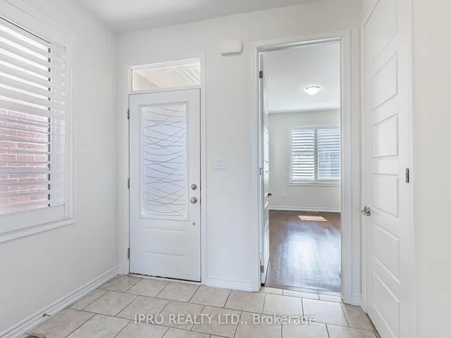 Additional image 14 of 67 Locker Pl