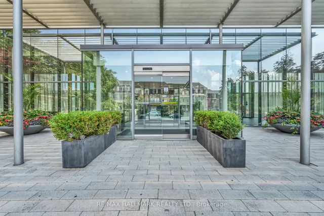 Additional image 3 of 105 The Queensway Ave Unit 1115