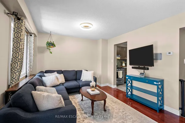 Additional image 8 of 610 Barton St Unit 12