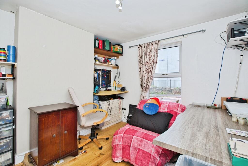 Additional image 4 of Victoria Road, Yeovil, Somerset, BA21