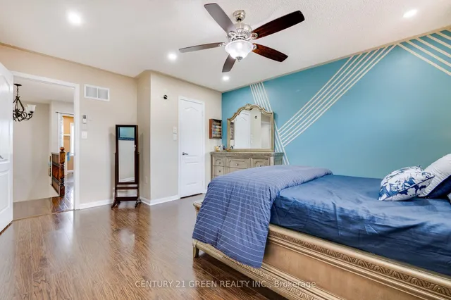 Additional image 33 of 1107 Barr Cres