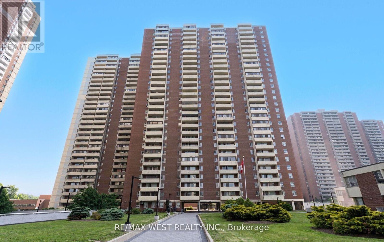 Property image for 2910 - 5 MASSEY SQUARE|Toronto (Crescent Town), Ontario M4C5L6