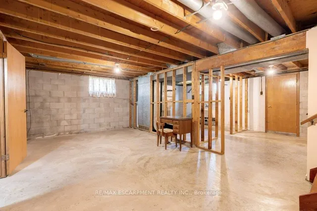 Additional image 32 of 56 Gray Rd