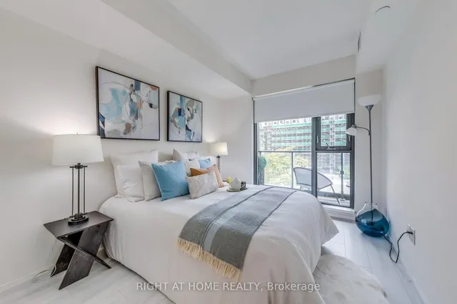 Additional image 19 of 159 Dundas St Unit 611