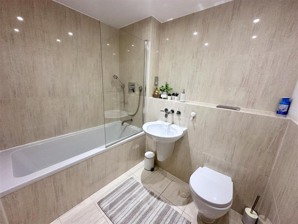 Additional image 12 of Hemisphere, The Ashes, Birmingham