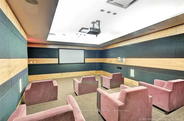 Additional image 18 of 70 Roehampton Ave Unit 512