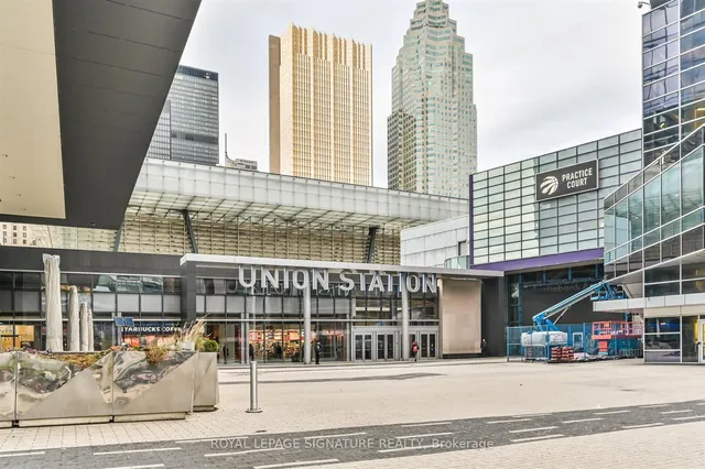 Additional image 18 of 55 Bremner Blvd Unit 3007