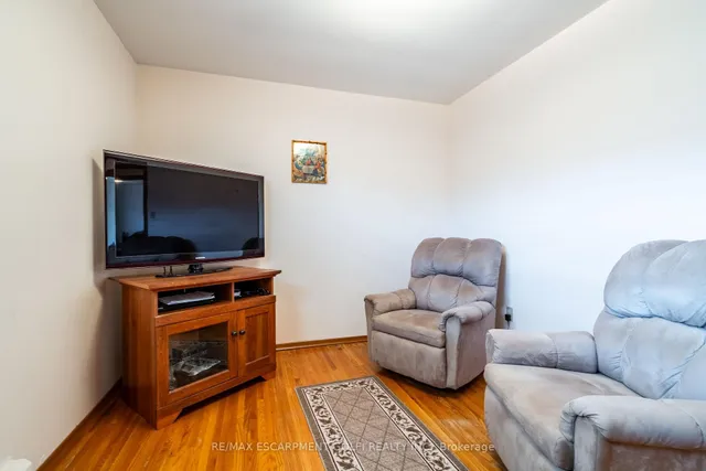 Additional image 18 of 5 Rouge Hill Crt