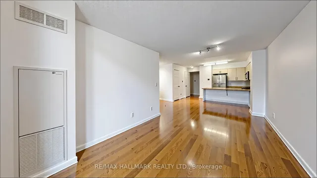 Additional image 9 of 30 Grand Trunk Cres Unit 3205