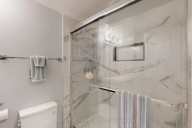 Additional image 39 of 3 Rean Dr Unit 2201