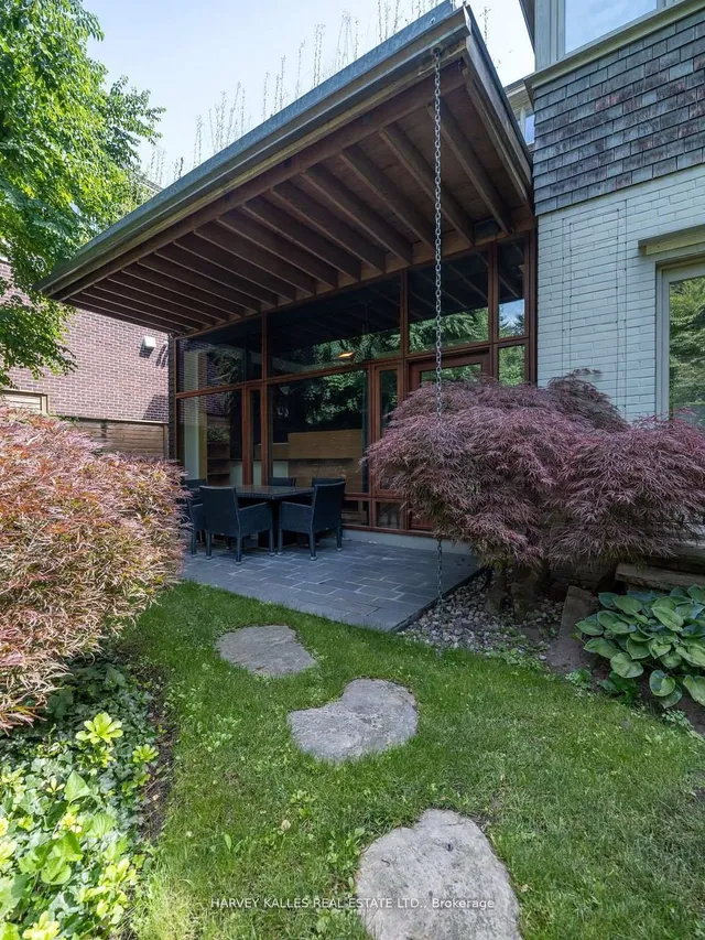 Additional image 30 of 38 Dunvegan Rd