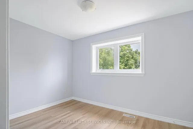 Additional image 18 of 212 Town House Cres Unit 212