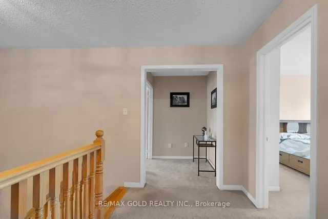 Additional image 26 of 6 Farad Crt
