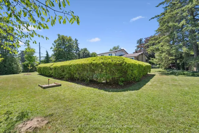 Additional image 36 of 1324 Elgin Cres