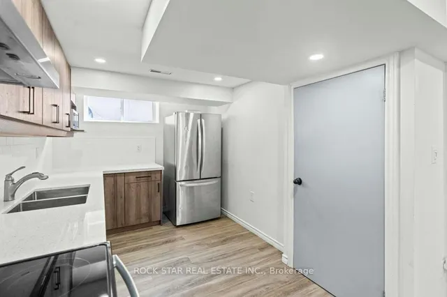 Additional image 31 of 326 East 19th St