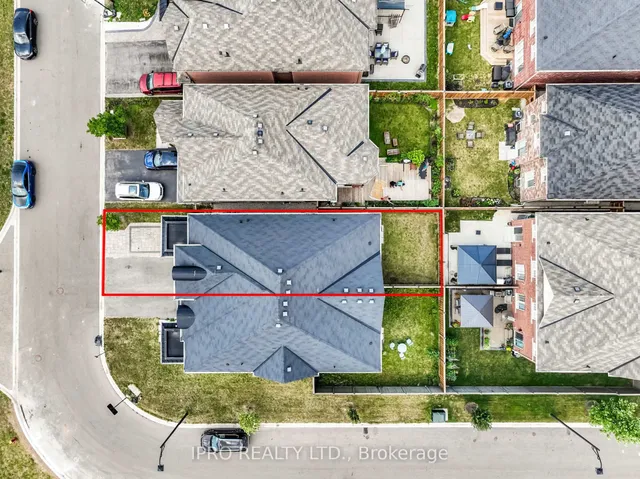 Additional image 35 of 564 Bessborough Dr