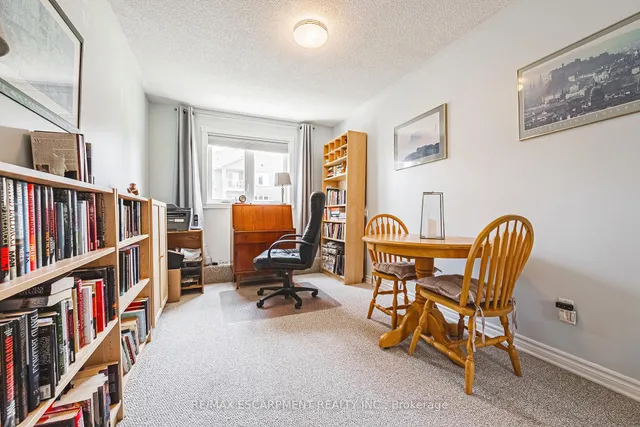 Additional image 26 of 3050 Pinemeadow Dr Unit 6