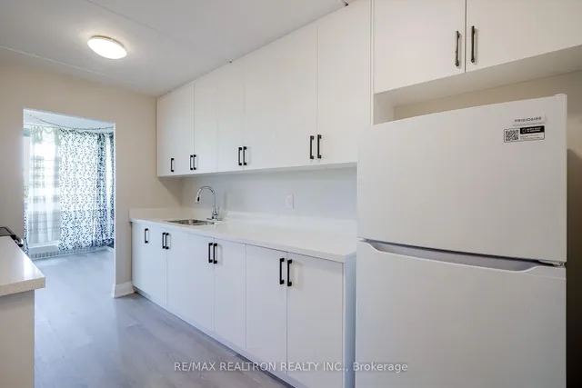 Additional image 18 of 2 Glamorgan Ave Unit 602