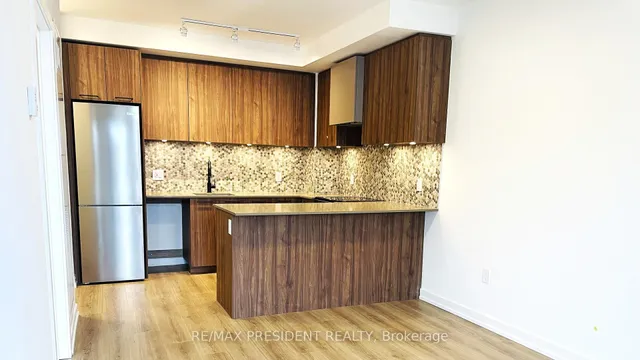 Additional image 4 of 20 Lagerfeld Dr Unit 9