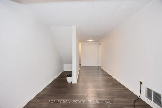 Additional image 32 of 4345 Bloor St Unit 60