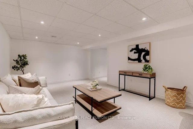 Additional image 28 of 4499 Hawthorne Dr