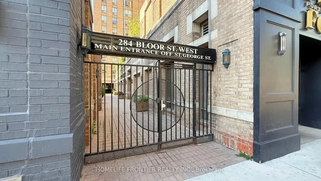 284 Bloor St Unit 806