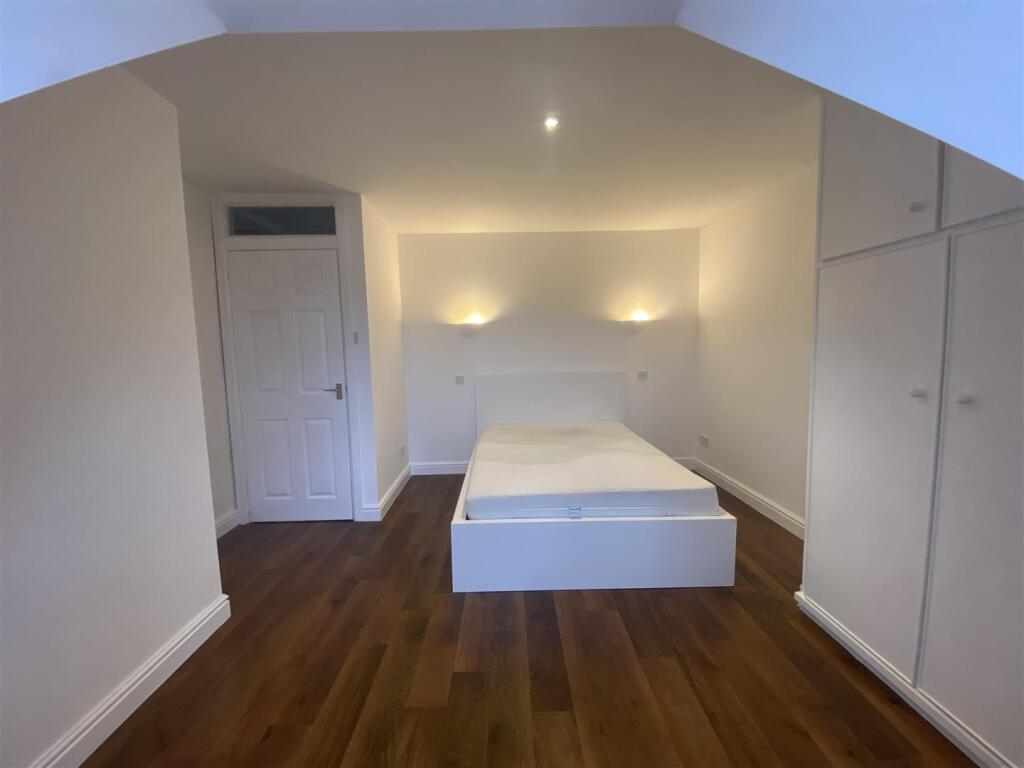 Additional image 3 of Flat 1, Hendford House, Yeovil