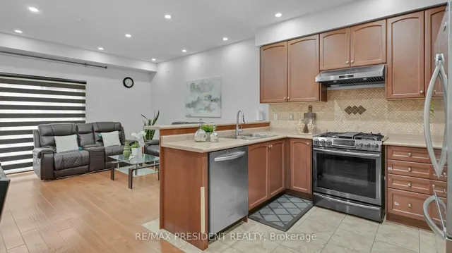 Additional image 32 of 17 Frenchpark Circ