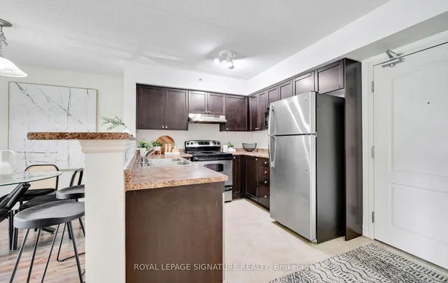 Additional image 16 of 1470 Main St Unit 204