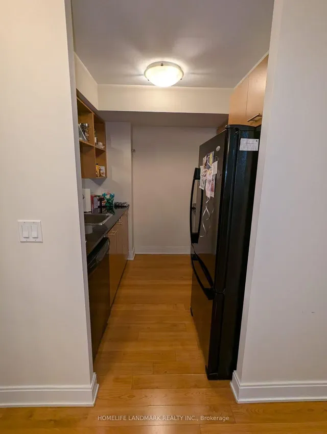 Additional image 6 of 135 Village Green Sq Unit 2021