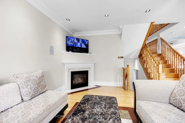 Additional image 16 of 49 Sedgewick Circ