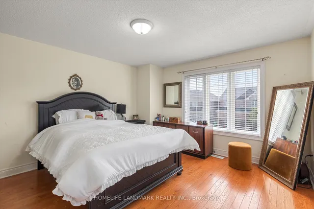 Additional image 26 of 3 Xavier Crt