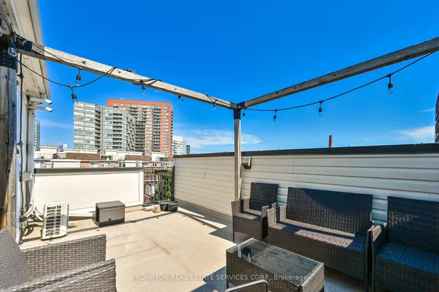 Additional image 38 of 18 Laidlaw St Unit 1030